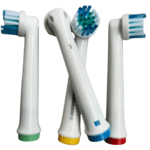 3 pieces of EB-17X Electric Toothbrush Heads with Case - Image 3